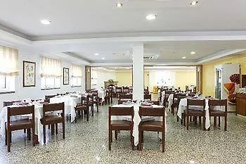 Coracao De Boutique מלון
